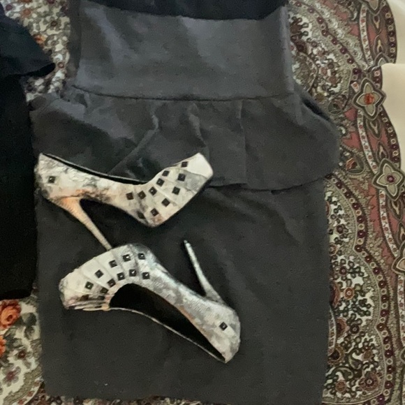 T2k dresses and one pair of heels so 7 - Picture 4 of 4